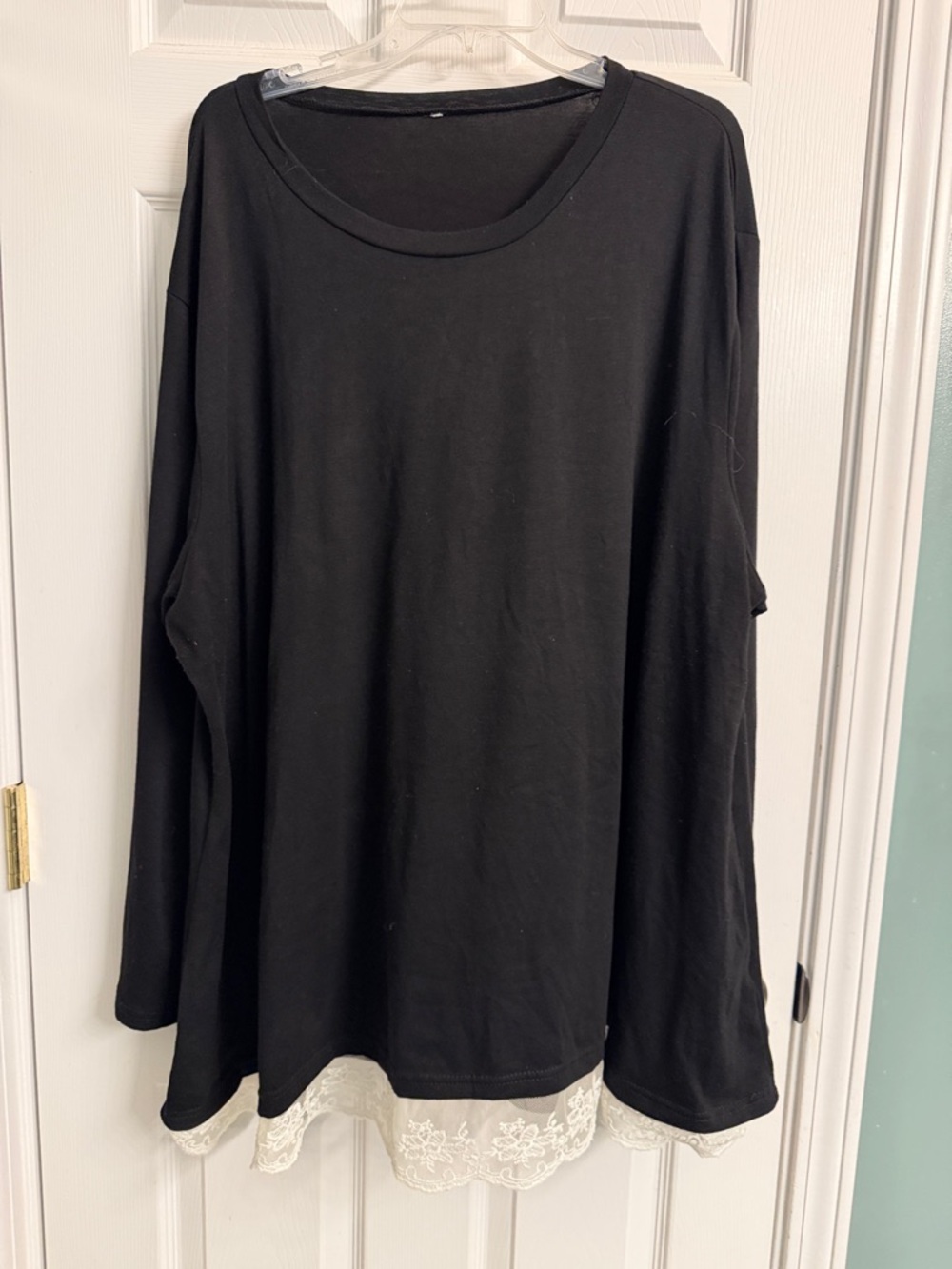 Black Women's Long Sleeve Layered Hem Top